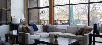 Spacious and fully loaded 4 Bed 4 Bath w/Pool and Amazing Views on Grand Lake.