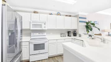 Apartment | Private kitchen