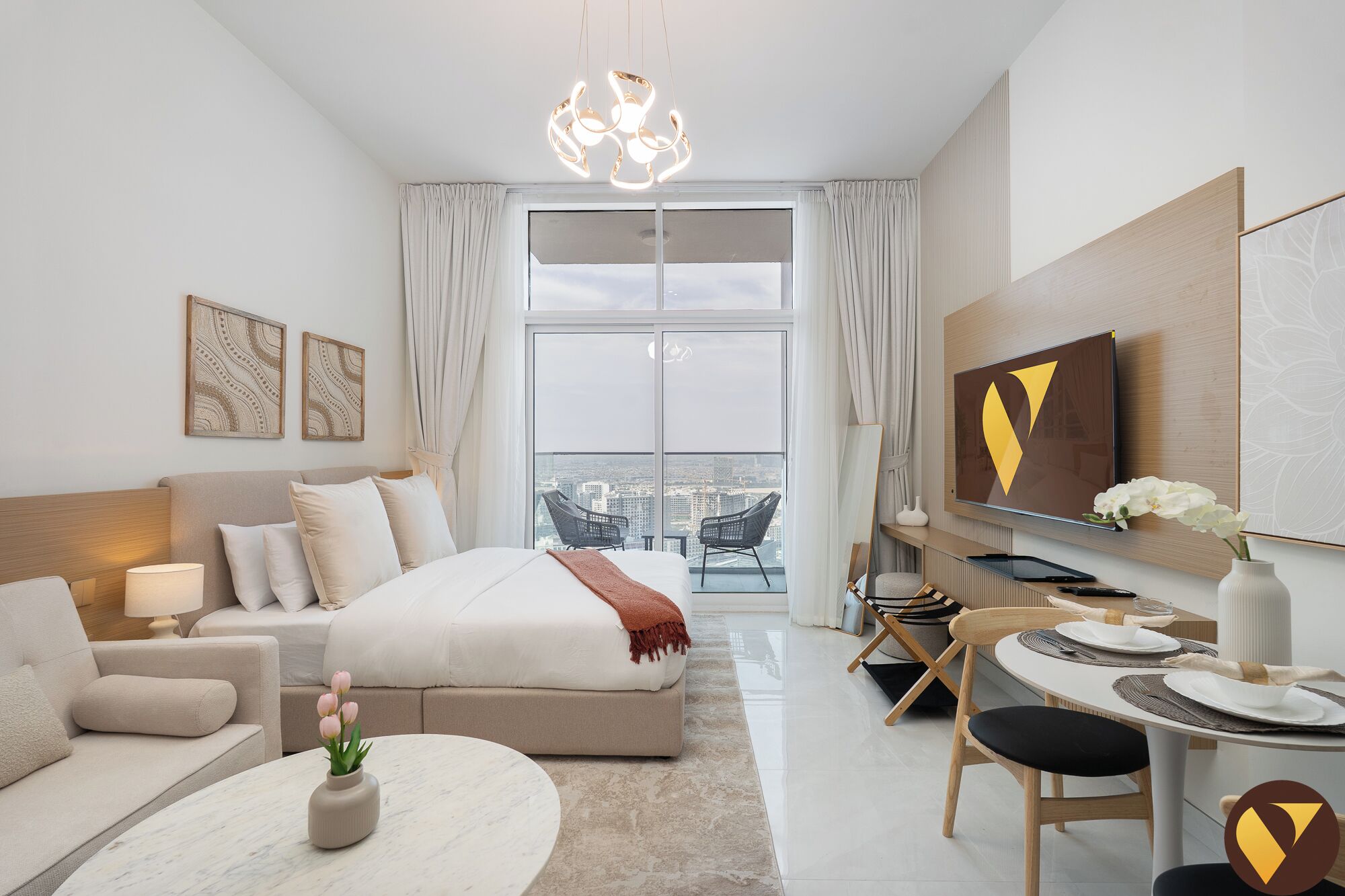 Luxury Studio, Balcony, City View