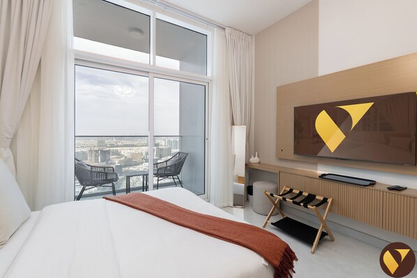 Luxury Studio, Balcony, City View - Vogue | Skyz by Danube near Dubai Miracle Garden (Dubai)