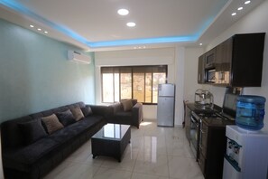 开间, 阳台, 城市景观 | 起居区