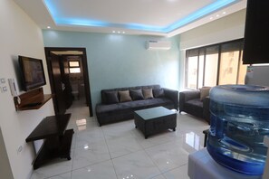 Studio, Balcony, City View | Living area - 7th Circle Diamnod (Amman)