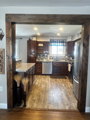 2-bedroom Farm House with fenced back yard