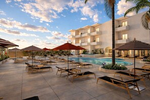 Seasonal outdoor pool