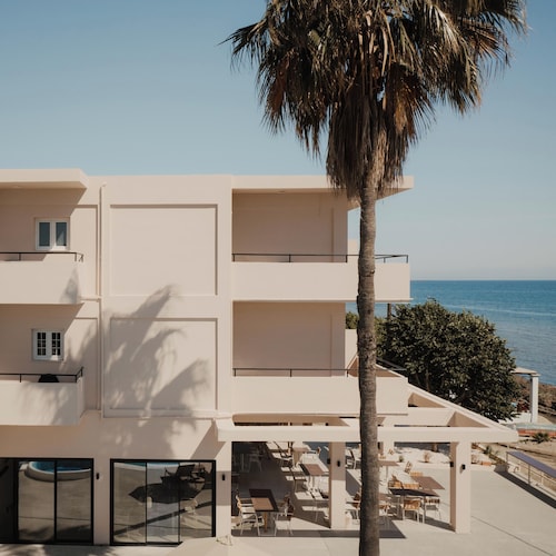 Cavo Notos Beach Hotel