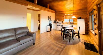 Cozy 2-Bedroom Waterfront Cabin – Swim, Fish & Relax on Lac La Hache