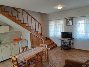 Interior - TwoBedrom Apartment with Terrace and SeaView (Jadranka) (Kukljica)