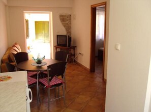 Dining - OneBedroom Apartment (Pere) (Kukljica)