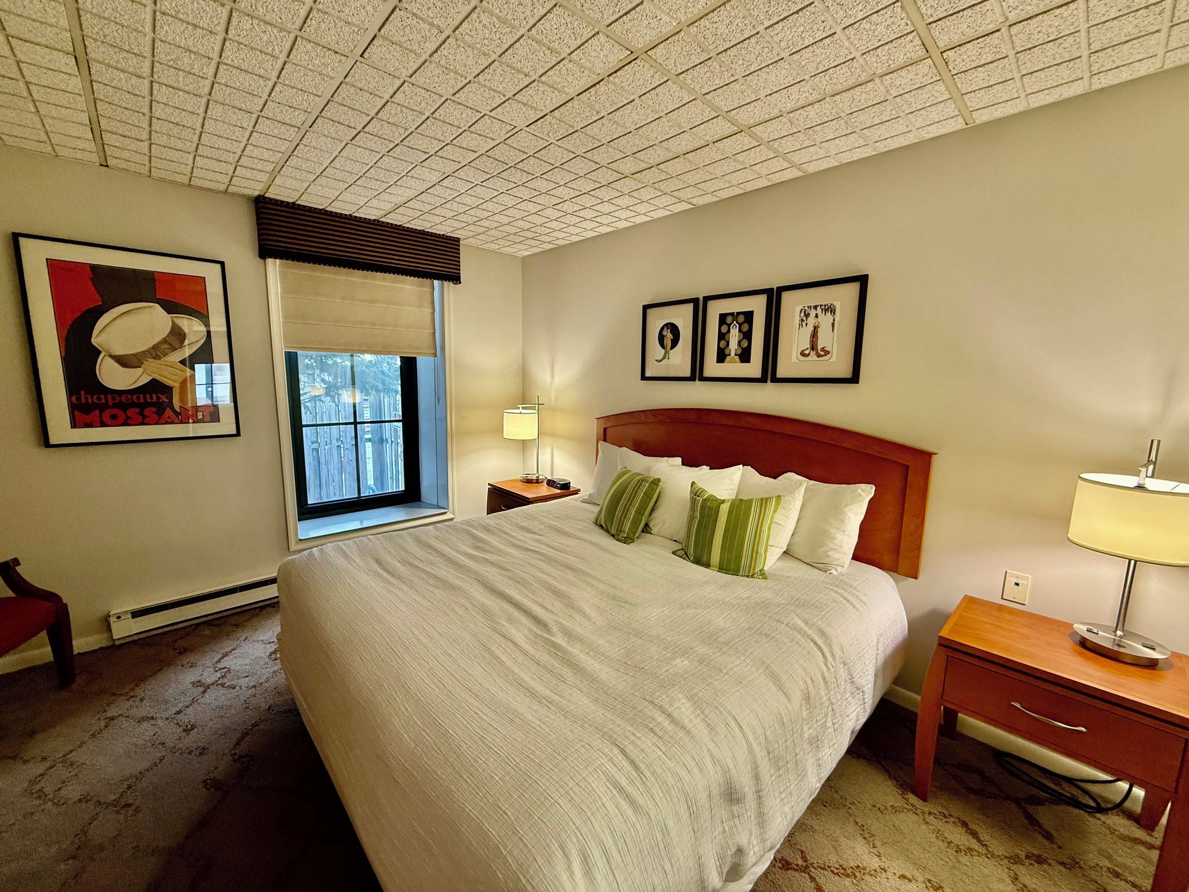 客房, 1 张特大床