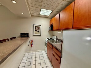 Room, 1 King Bed | Private kitchen - Lindsey Place (Lock Haven)