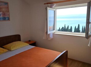 1 camera, ferro/asse da stiro, accesso a Internet, lenzuola