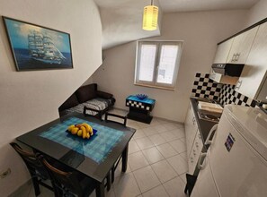 Fridge, stovetop - Apartments Rubić - OneBedroom Apartment with Loggia and SeaView (3) (Omis)