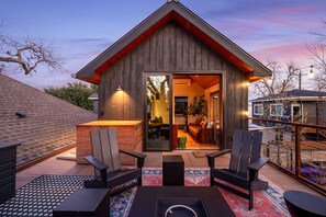 Terrace/patio - Treehouse Social with Fire Pit near Lake & Rainey (Austin)