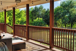 Property grounds - Creekside Home & Event Gathering Destination (Leander)