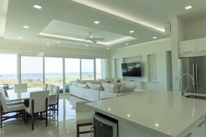 Interior - Ocean View Luxury + Sunset Terrace | Gated Resort (Del Coco Beach)
