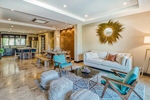TV, offices - Modern Condo + Pool Access | Gated Community (Coco)