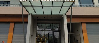 Hotel Raas Vrindavan 