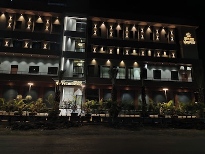 Hotel Raas Vrindavan 