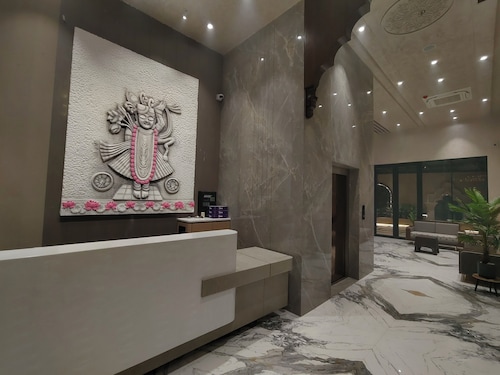 Hotel Raas Vrindavan