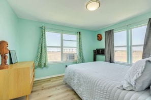 2 bedrooms, WiFi, bed sheets - Simple Way of Vacationing - Mullet Manor (Freeport)