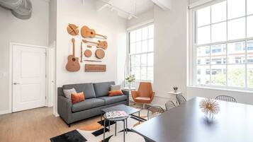 Apartment, Mehrere Betten, Küche, Stadtblick (The 333 Suites 3rd Floor) | Ausblick vom Zimmer