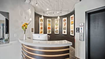 Apartment, Multiple Beds, Kitchen, City View (The 333 Suites 3rd Floor) | Lobby