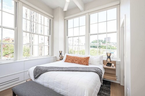 The 333 Suites 3rd Floor Retreat