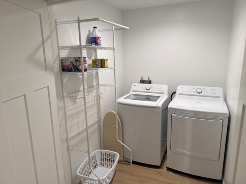 Wonderful 5-bedroom house in charming Atchison.  Walk to Benedictine College!