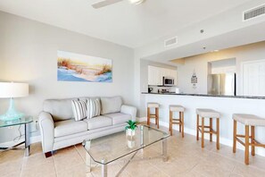 Condo, 1 cama King e sofá-cama (Ariel Dunes I 1306) | Área de estar