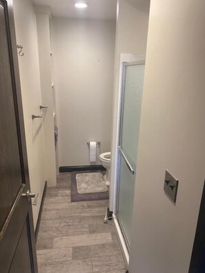 Bathroom - The Melrose Motel  (Sandusky)