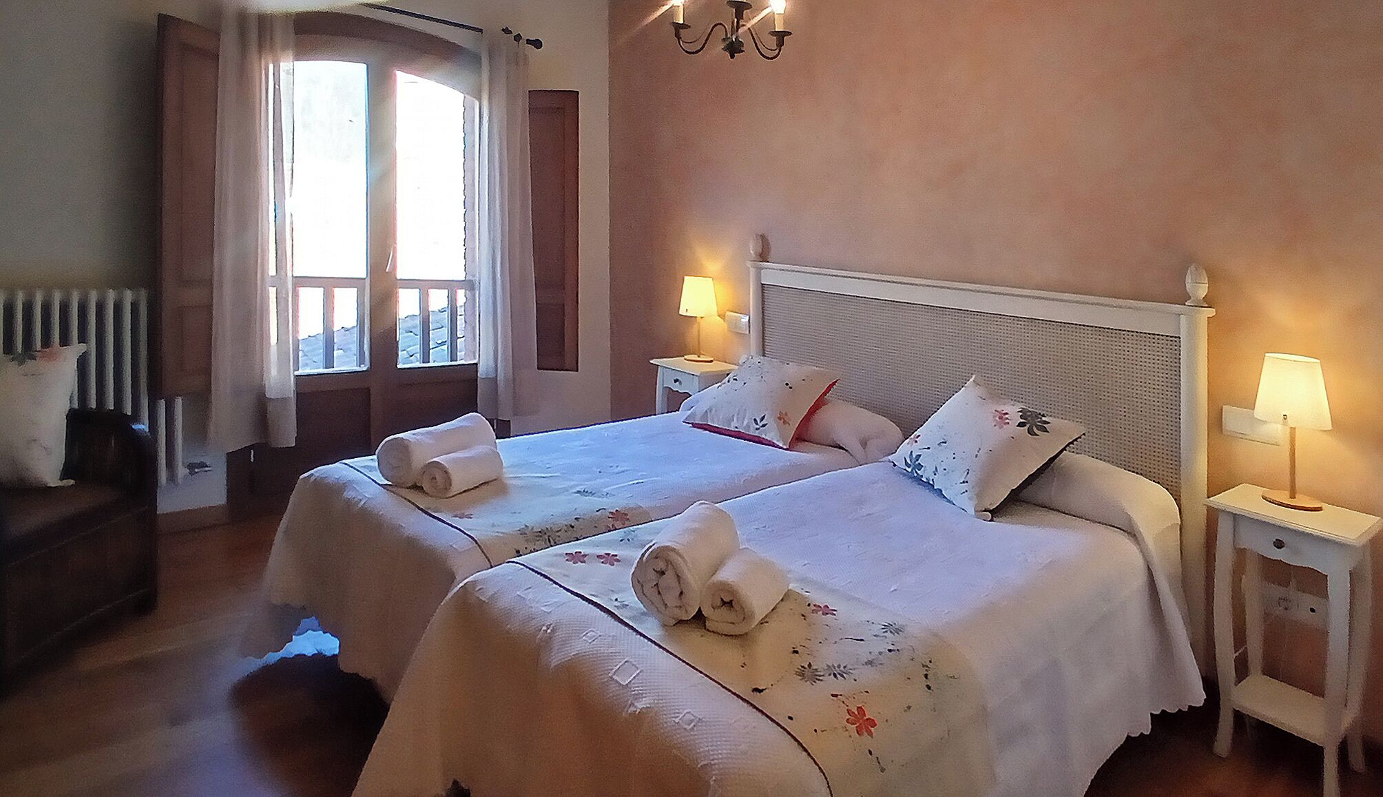 Quarto duplo, vista para a montanha
