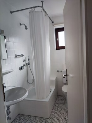 Bathroom - Vrbo Property (Baden-Baden)
