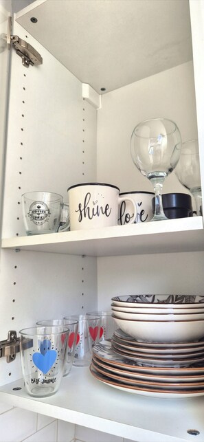 Miscellaneous - Right in the center at the foot of the cathedral (Beauvais)