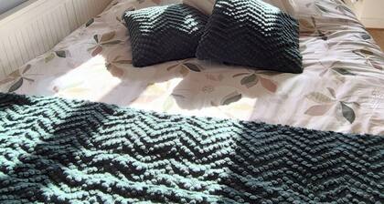 Plein centre au pied de la cathédrale