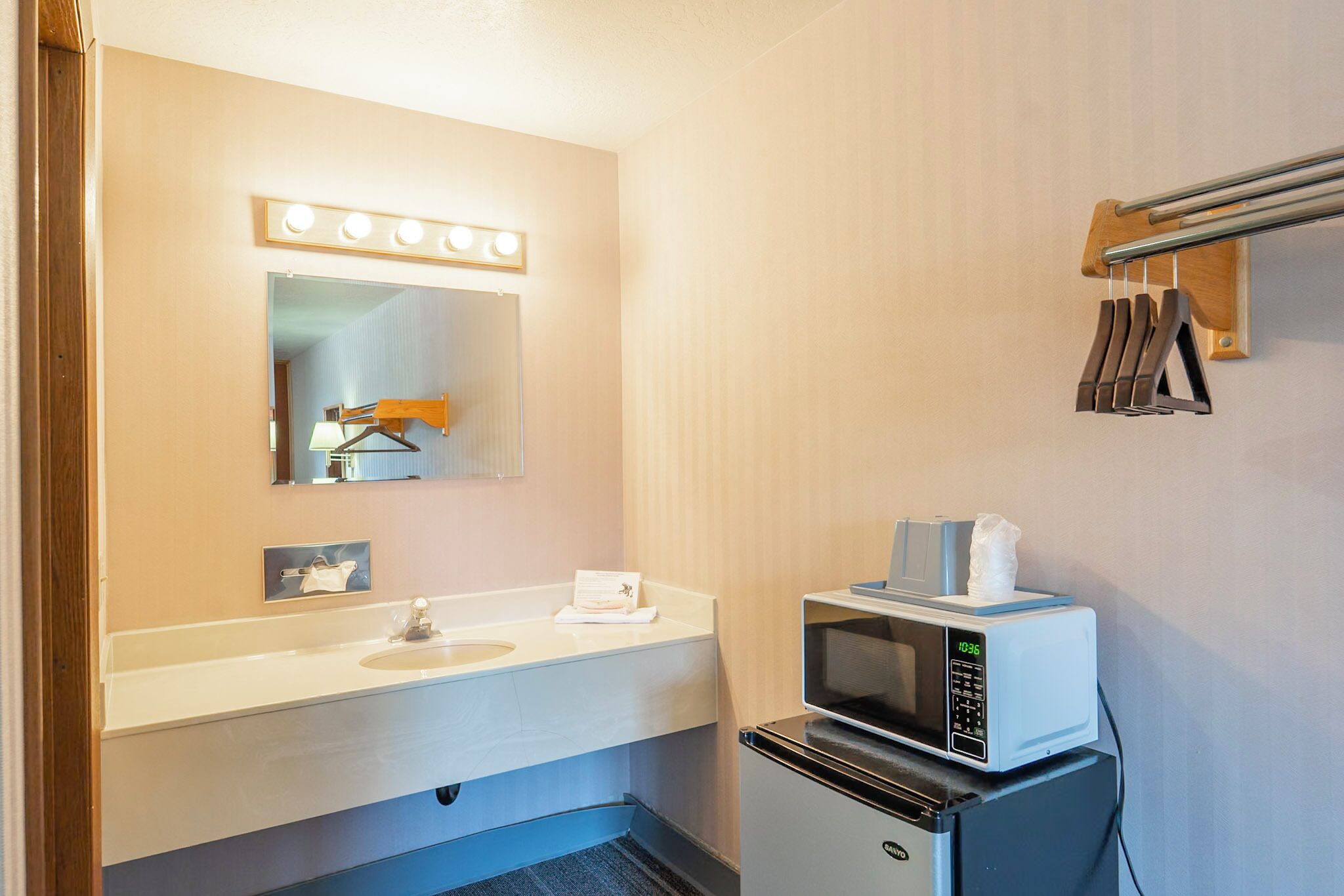 Quadruple Room, 2 Double Beds | Interior