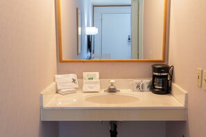 Doppelzimmer, 1 Queen-Bett | Badezimmer