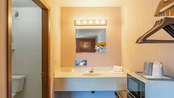 Quadruple Room, 2 Double Beds | Private kitchen