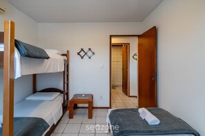 Basic Apartment | 3 bedrooms, free WiFi - Apartments 150m From the Beach in Ponta das Canas - CND (Florianópolis)
