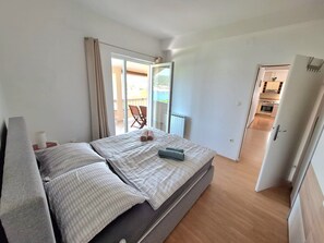 2 bedrooms, iron/ironing board, free WiFi, bed sheets - Apartment Nikolina 6 with Sea View (Supetarska Draga)