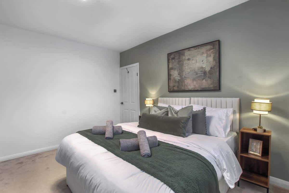 2 slaapkamers, een strijkplank/strijkijzer, gratis wifi, beddengoed