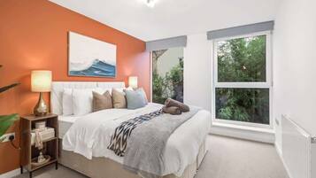 2 bedrooms, desk, iron/ironing board, free WiFi