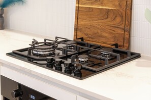Fridge, microwave, oven, stovetop - Southport 2BR Retreat | Rooftop Infinity Pool (Southport)