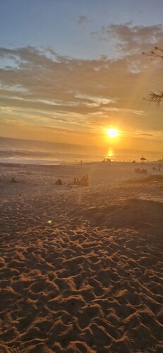 Furnished beachfront suite in Itaipuaçu – Maricá, RJ, with kitchen, ideal for a couple.