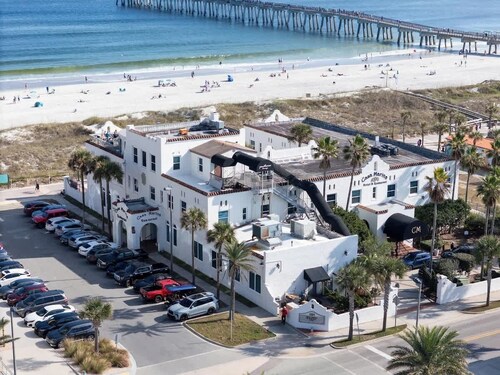 Beachside Oasis I Walk to the Beach I Ocean view I