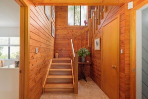 Interior - Hosts on the Coast Peaceful on Purangi (Cooks Beach)