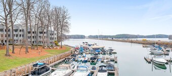 Sunrise Cove on Lake Norman