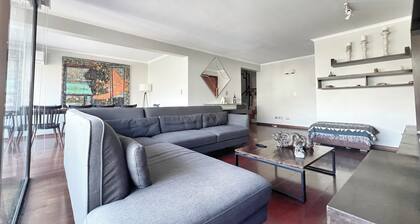 Duplex 320 Mt2, 5 Bedrooms, 4 Bathrooms, Vitacura