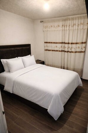 Room - Premium home with pool and entertainment (Tizayuca)