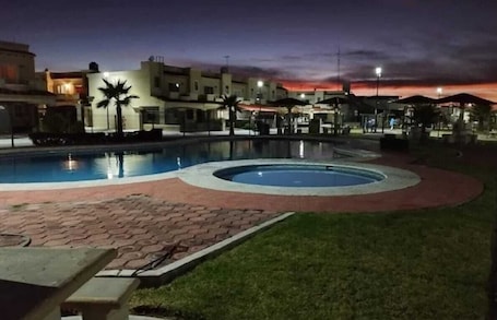 Pool. Premium home with pool and entertainment