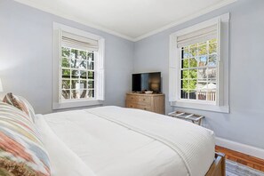 Apartment - Sea Glass Suite at The Royce Seaside Haven (Newport)